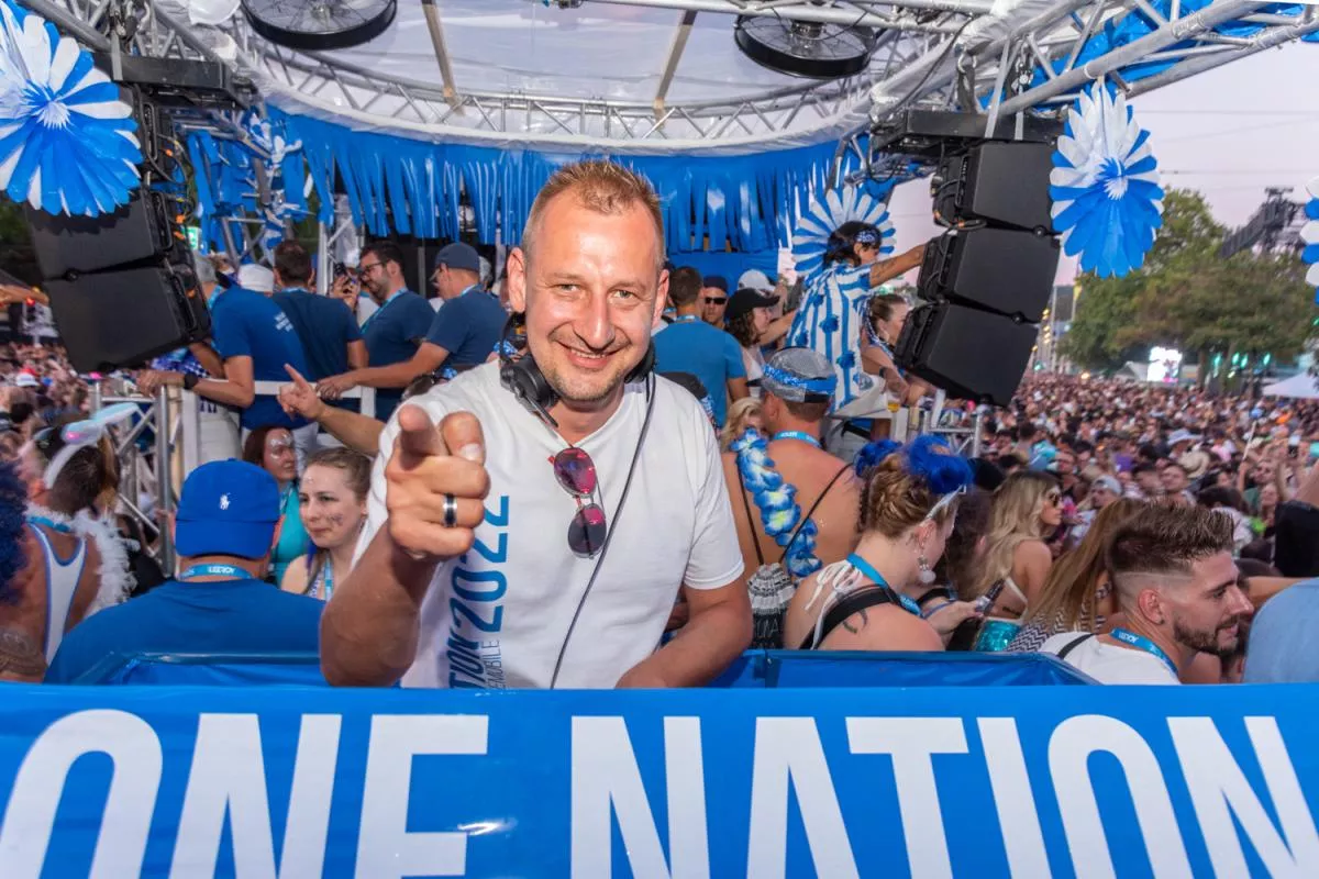 One Nation - Street Parade Lovemobile - 02 - LeeRoy - seit 2008