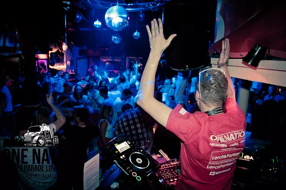 One Nation - Street Parade Lovemobile - 2012 - Warm Up Party