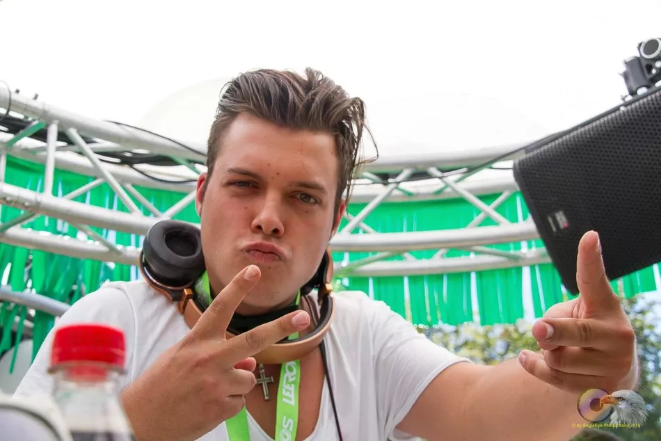 One Nation - Street Parade Lovemobile - Fabio Lombardia - 2015 & 2016