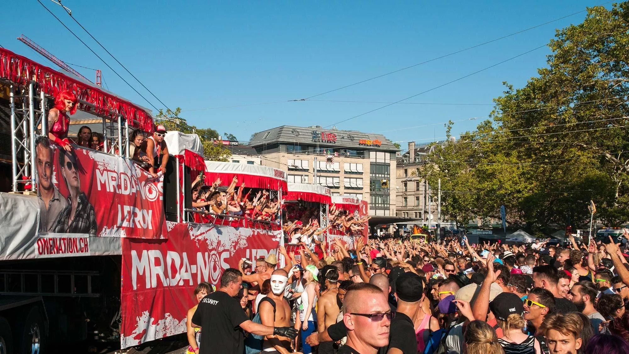 One Nation - Street Parade Lovemobile