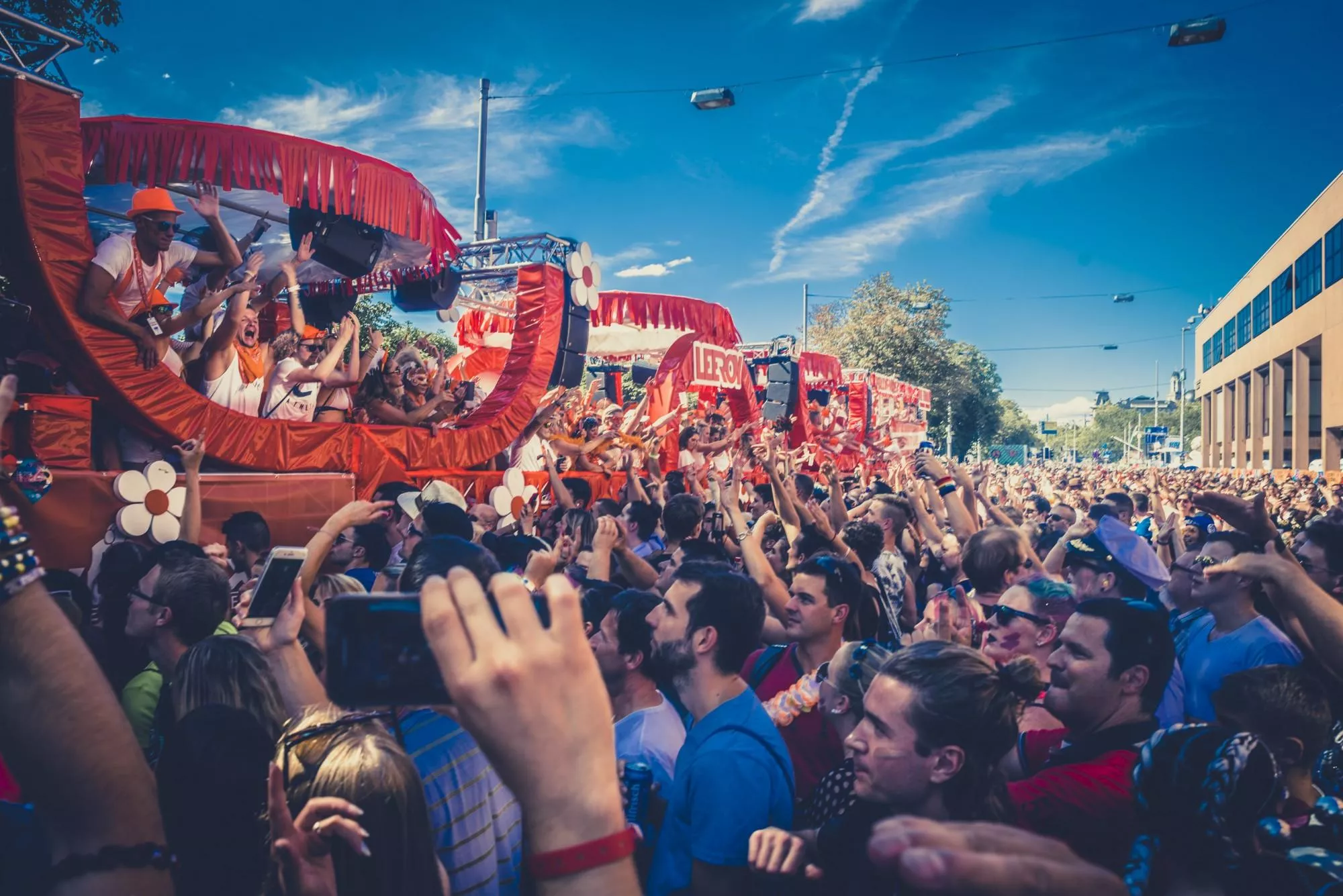 One Nation - Street Parade Lovemobile